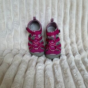 Keen Sandals Kids size 11